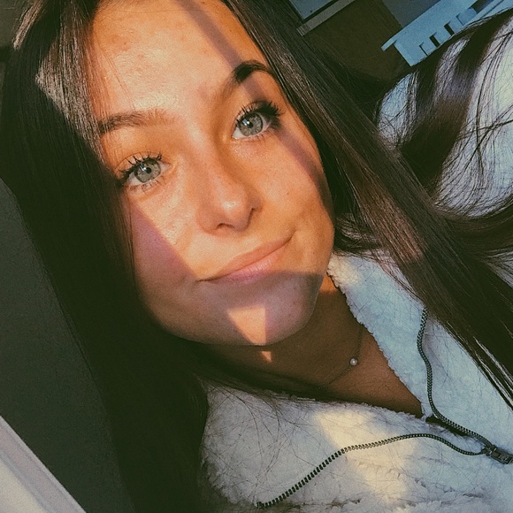 Meet your Posher, Casey - Picture 1 of 1